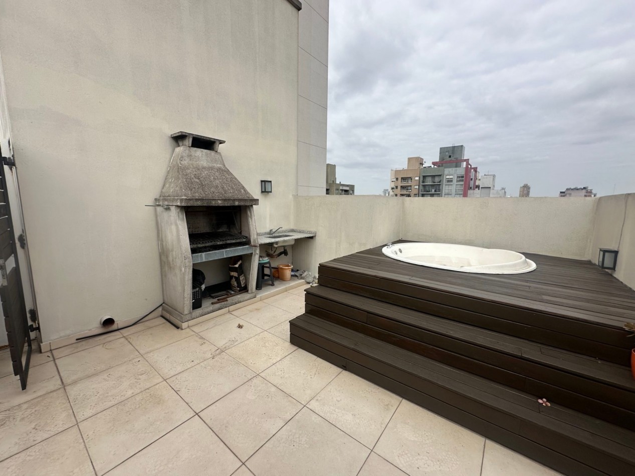 DEPTO 2 AMBIENTES CON COCHERA TERRAZA PRIVADA LOMAS CENTRICO APTO PROFESIONAL
