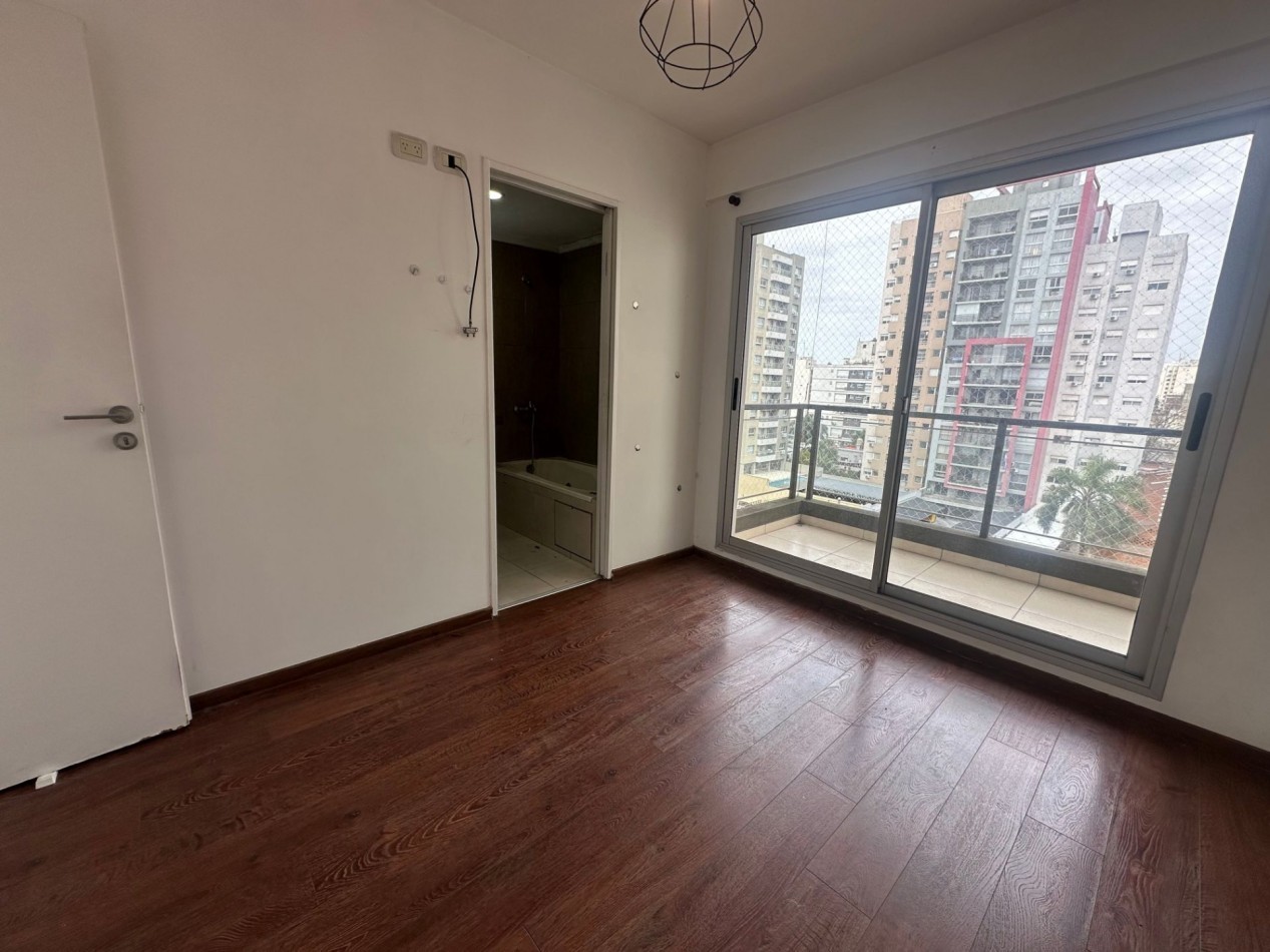 DEPTO 2 AMBIENTES CON COCHERA TERRAZA PRIVADA LOMAS CENTRICO APTO PROFESIONAL