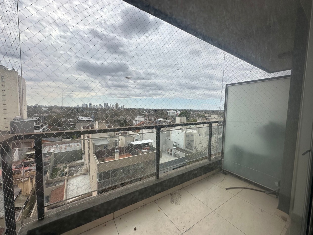 DEPTO 2 AMBIENTES CON COCHERA TERRAZA PRIVADA LOMAS CENTRICO APTO PROFESIONAL