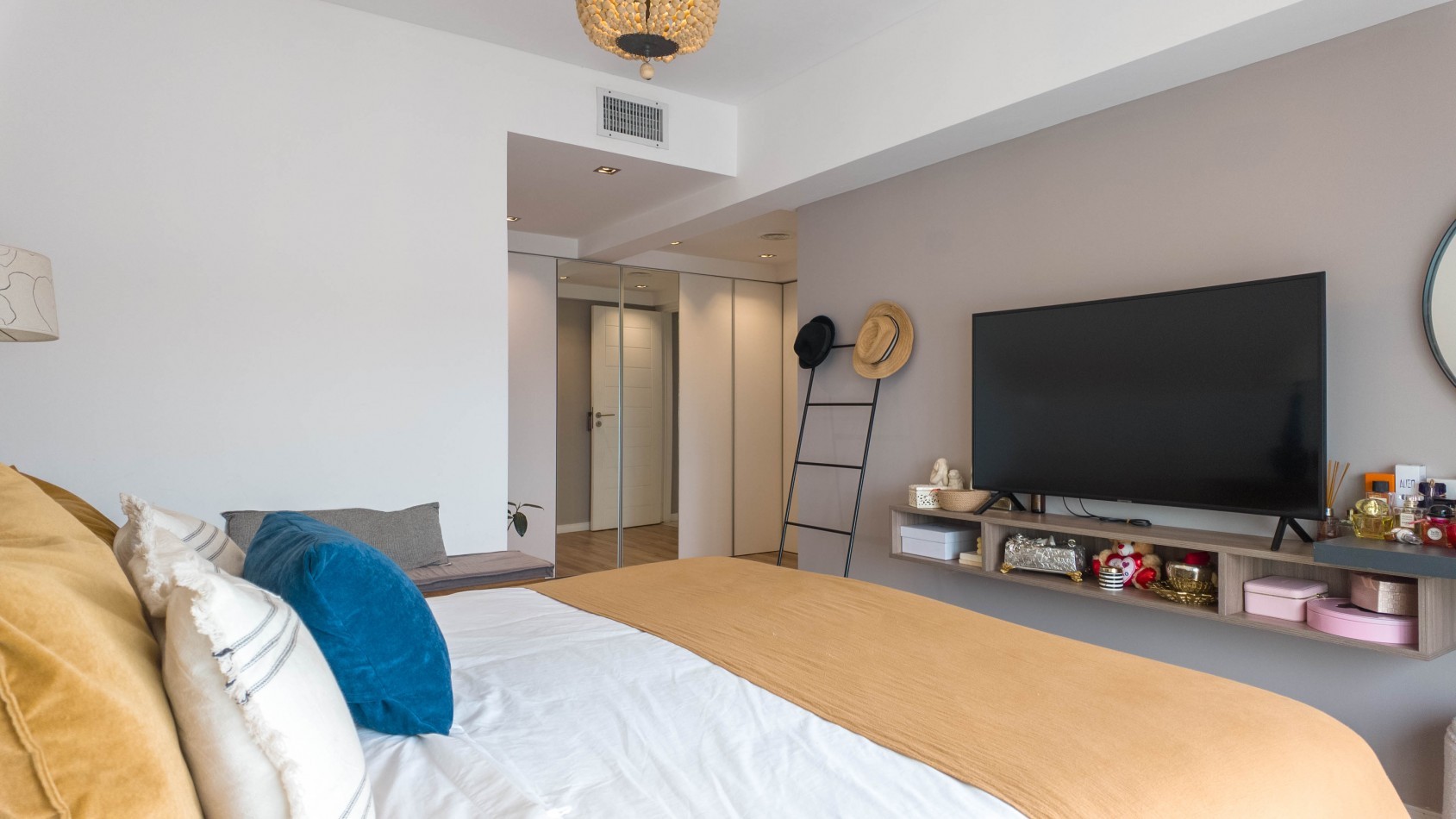 Piso premium 4 ambientes con gran terraza, parrilla y jacuzzi - Cochera - Edificio de categoria - Remedios de escalada