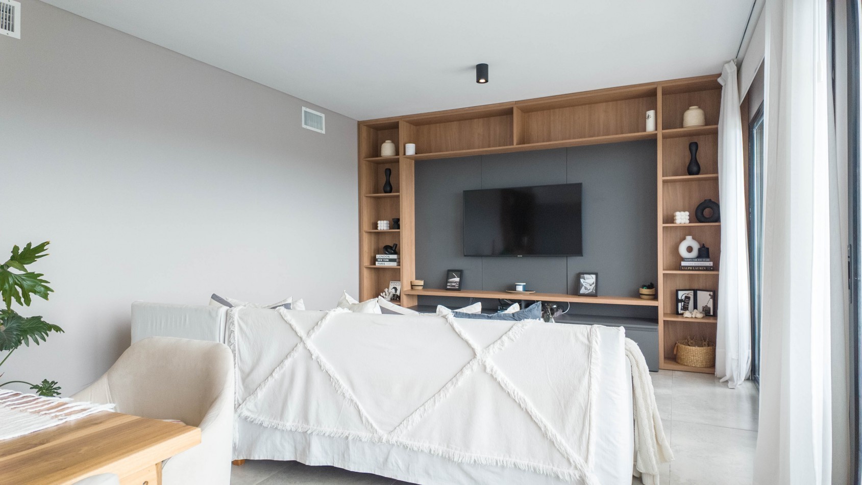 Piso premium 4 ambientes con gran terraza, parrilla y jacuzzi - Cochera - Edificio de categoria - Remedios de escalada