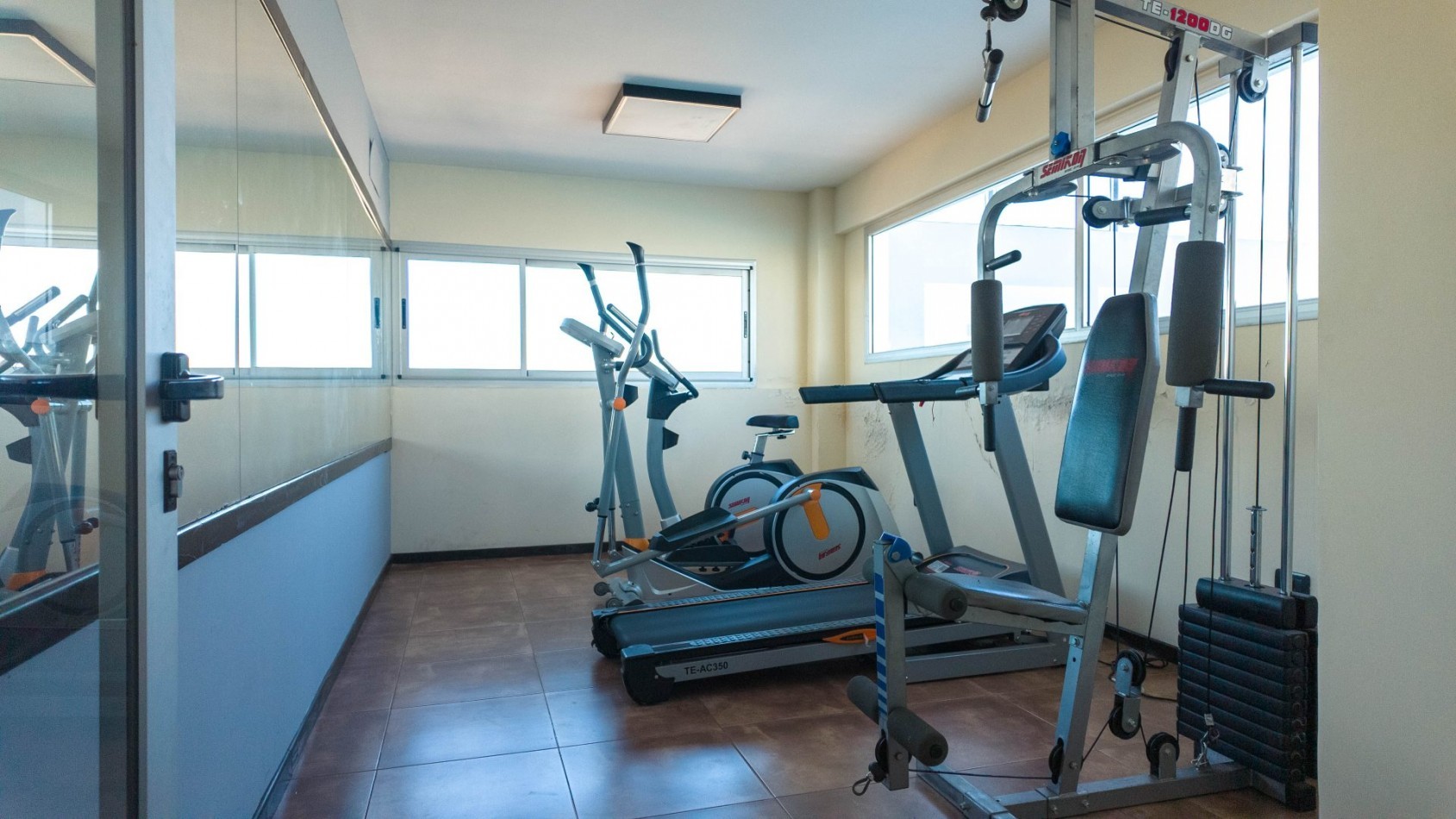 ALQUILER | MODERNO DEPARTAMENTO DE 2 AMBIENTES PISO 10 CON BALCON Y AMENITIES - REMEDIOS DE ESCALADA