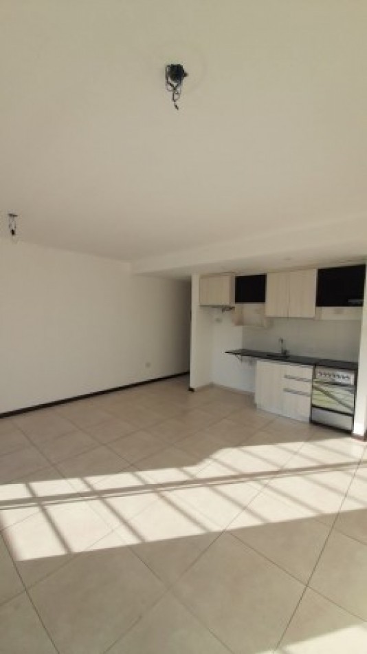 2 ambientes en dos plantas/ Con terraza,Balcon y cochera