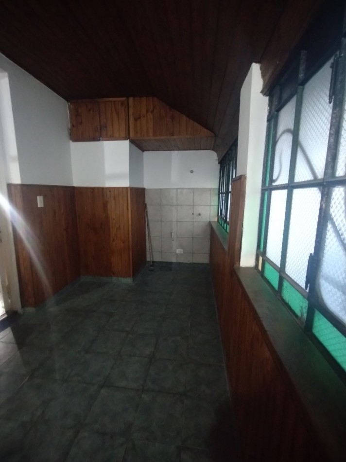Hermoso PH 1er piso por escalera de 4 ambientes