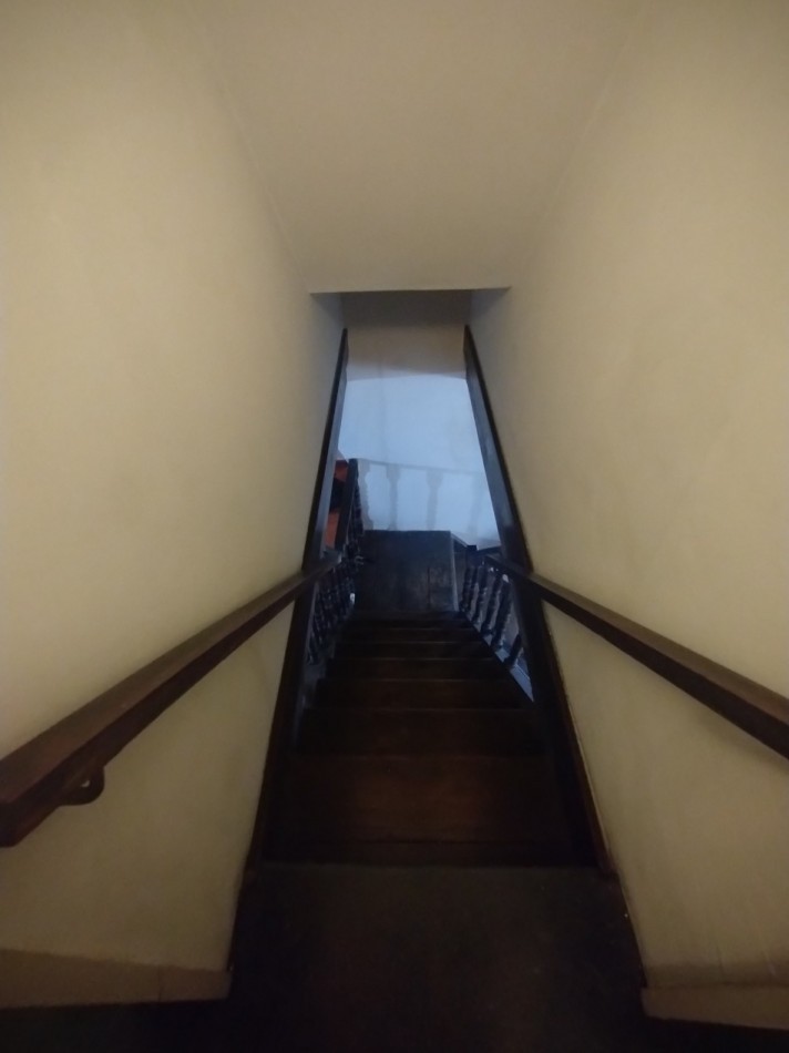 Hermoso PH 1er piso por escalera de 4 ambientes