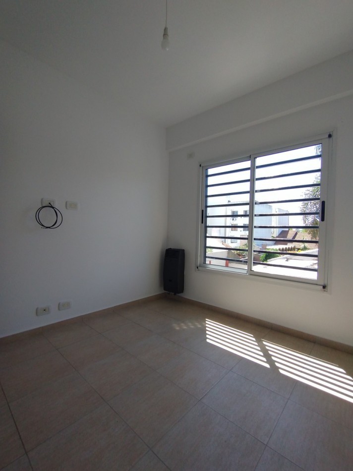 ALQUILER DEPARTAMENTO DE 2 AMBIENTES CON COCHERA LOMAS DE ZAMORA ZONA GANDULFO MODERNO