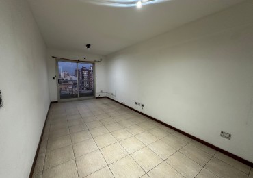 Departamento 2 ambientes en alquiler · 9° piso · Cochera · Lomas de Zamora centro