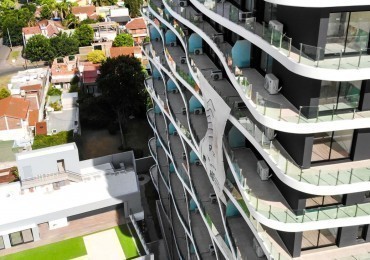  Amplio departamento 2 ambientes  en piso 10 .PREMIUM/Con dos baños/COCHERA