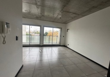 ALQUILER MONOAMBIENTE PISO 2 CON COCHERA REMEDIOS DE ESCALADA